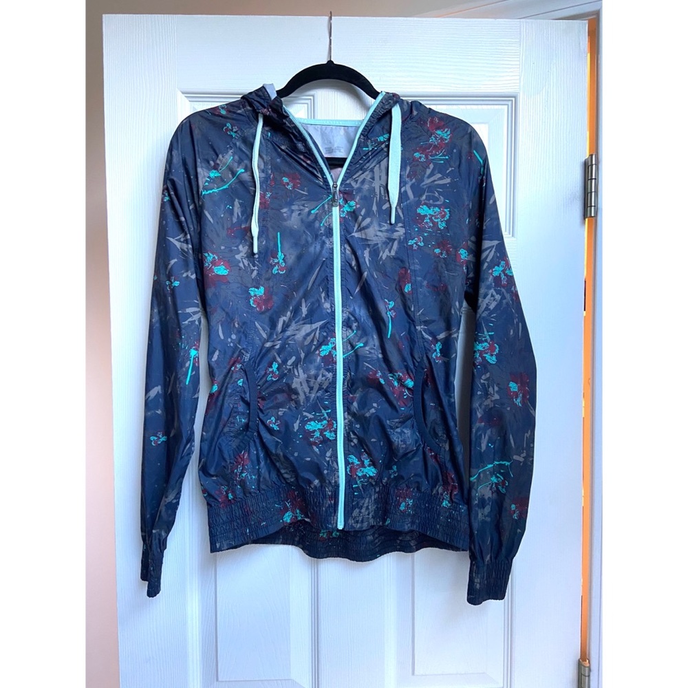 Oakley Womens wind breaker